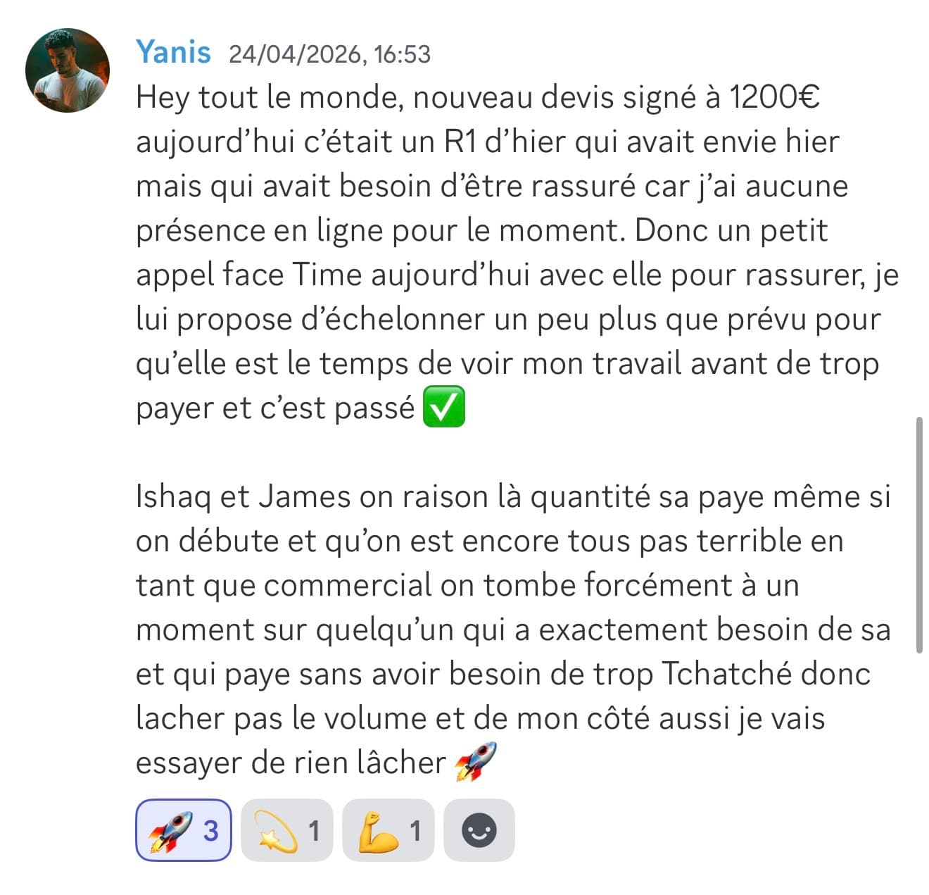 Message de Yanis annonçant un nouveau devis signé à 1 200€